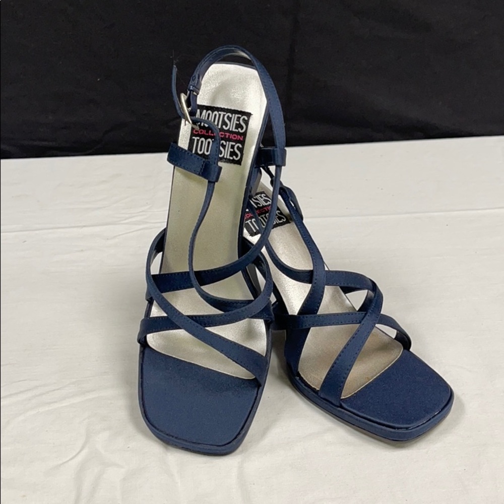 Brand new navy blue heels